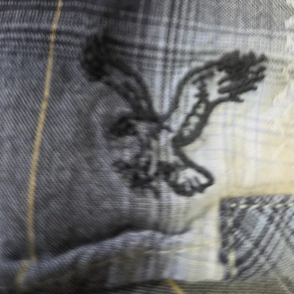 American Eagle Slim Fit Plaid Flannel Shirt Men's M Gray Cotton Button Up Grunge - Picture 4 of 7